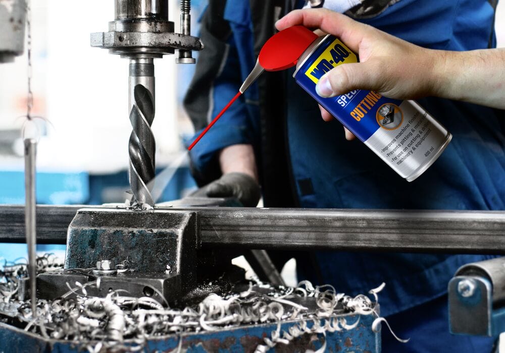 WD-40 Specialist Cutting Oil 1