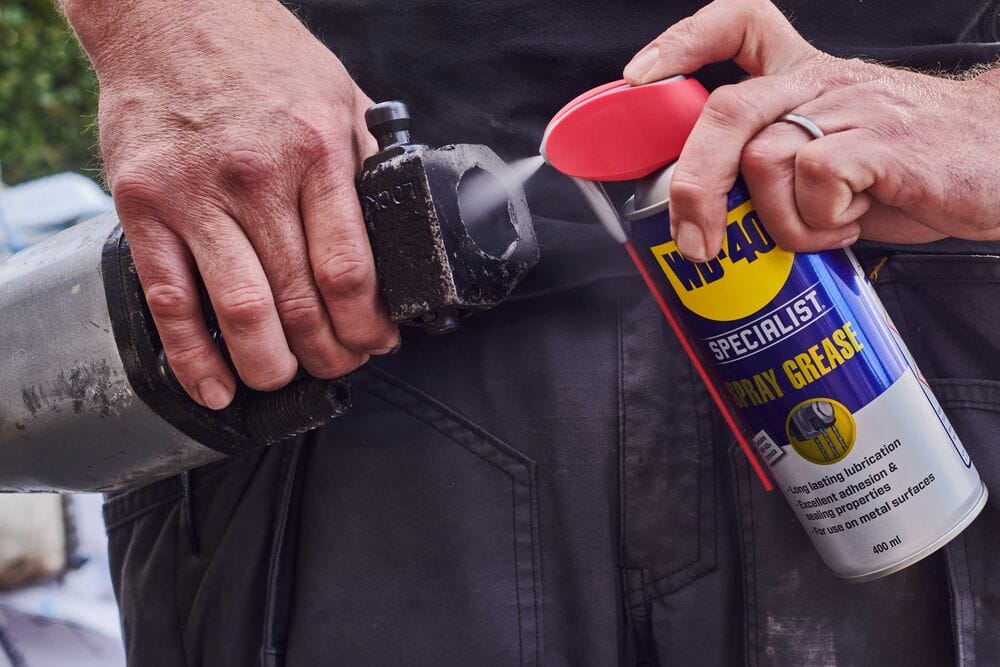 WD-40 Specialist Spray Grease 3